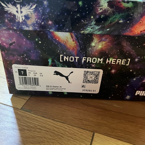 Lamelo Ball shoes for 100,00$ - Picture 3 of 4